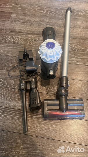 Пылесос Dyson v6