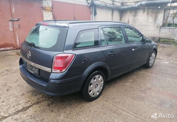 Opel Astra H 2007 г по запчастям