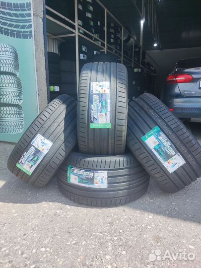 Greentrac Quest-X 285/35 R21 и 325/30 R21 108Y