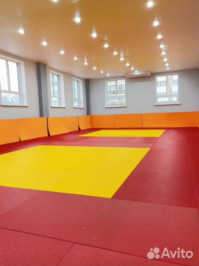 Сдается в аренду спортивный зал для групповых трен