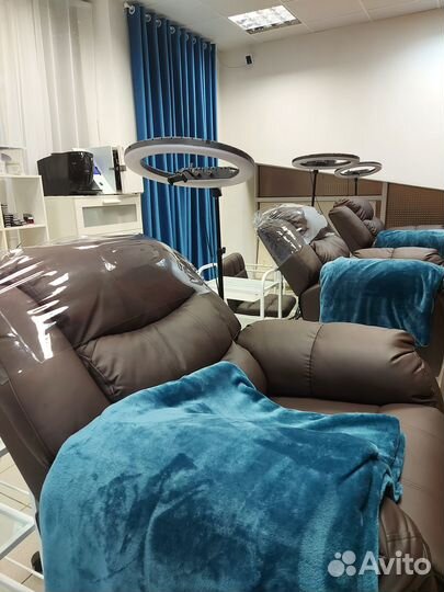 Мастер по наращиванию ресниц, lashmaker, лэшмейкер