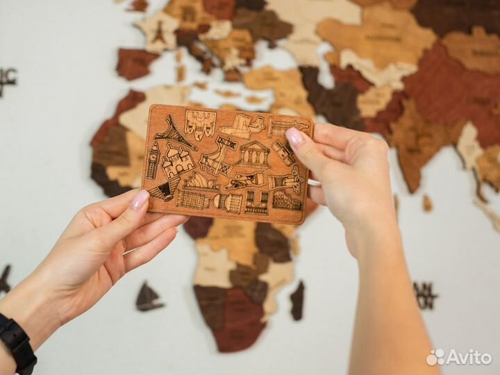 Карта мира из дерева на стену