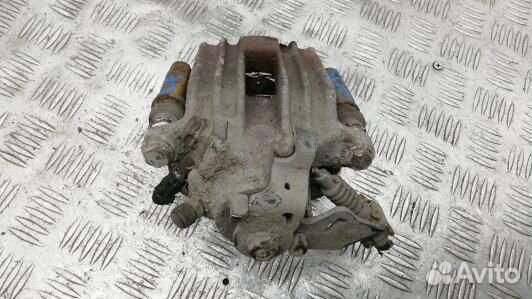 Суппорт тормозной задний правый volkswagen bora 1