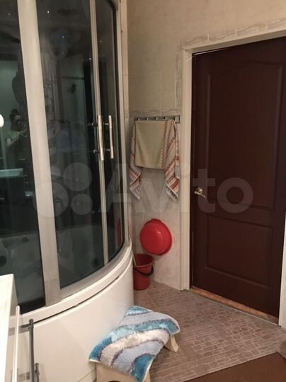 2-к. квартира, 66 м², 2/5 эт.