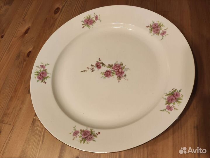 Блюдо большое, тарелки СССР