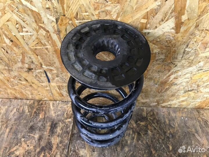 Пружина подвески задняя Opel Astra J хетчбек 1