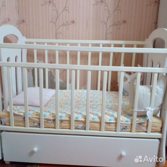 Кроватка маятник