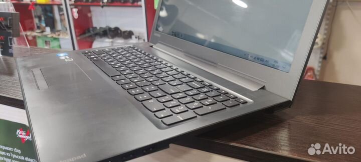 Ноутбук Lenovo