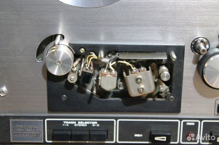 Катушечный магнитофон Akai GX 221 D