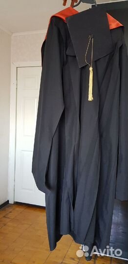 Хэллоуин, мантия выпскника кафедралка магистр