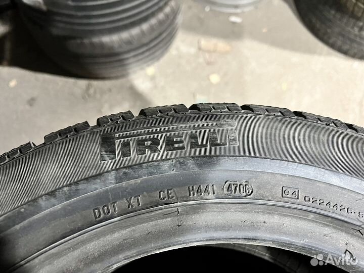 Pirelli Sottozero Winter 240 255/45 R17 102V