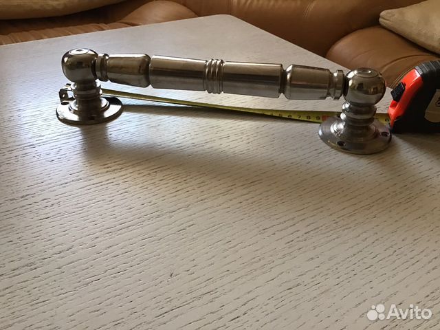 Дверная ручка из нержавейки