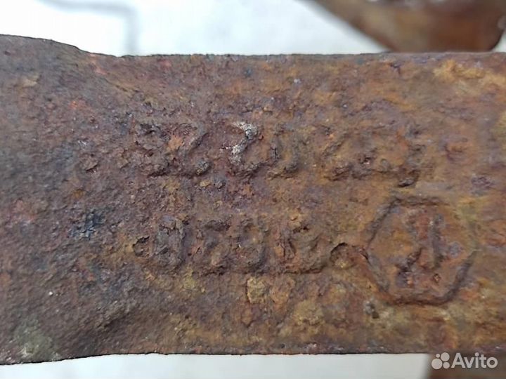 Кулак поворотный передний правый W638 V-class Vi