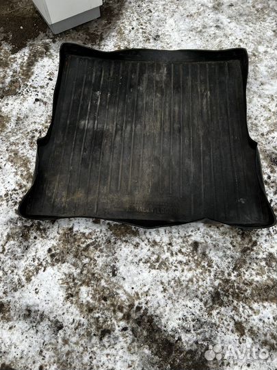 Ковер в багажник renault Logan