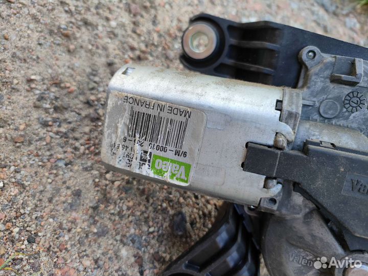 Моторчик дворника задний opel Zafira b