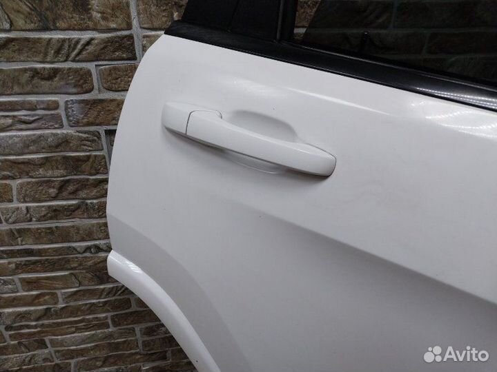 Дверь задняя правая Jeep Grand Cherokee