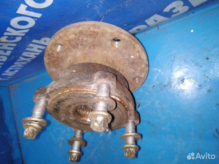 Задняя ступица Bmw E53 кроссовер M54B30 2005