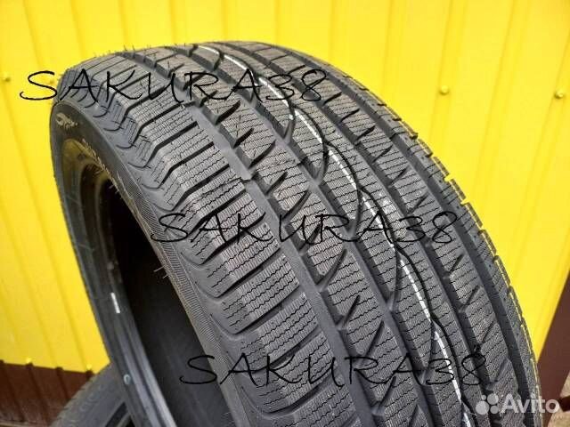 Royal Black Royal Winter 215/55 R17