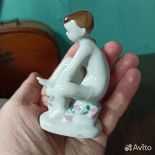 Статуэтка СССР Мальчик с полотенцем. Лфз