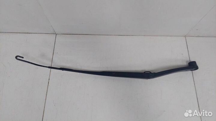 Поводок стеклоочистителя передний правый Kia Rio 4