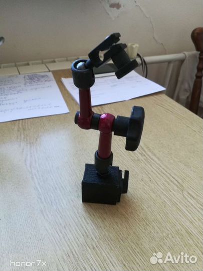 Держатель магнитный