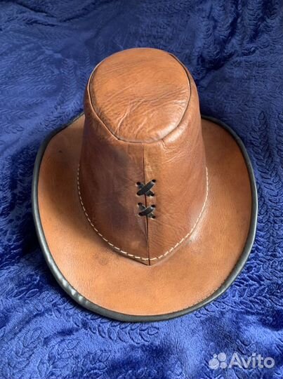 Кожаная шляпа
