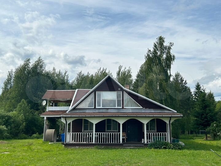 Дом 257 м² на участке 17 сот.