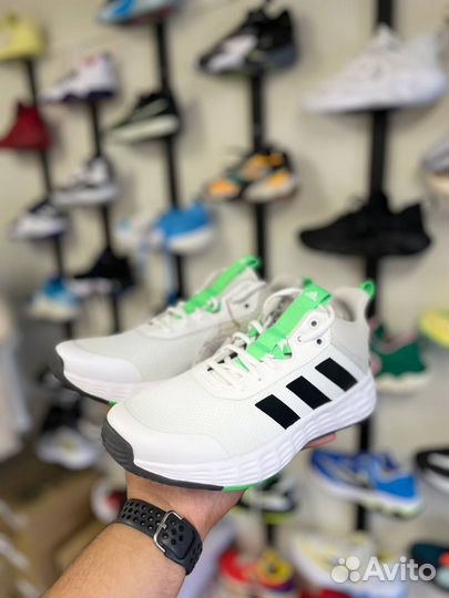 Баскетбольные кроссовки Adidas ownthegame 2.0