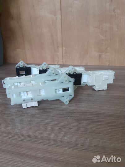 Замок люка ( убл LG )