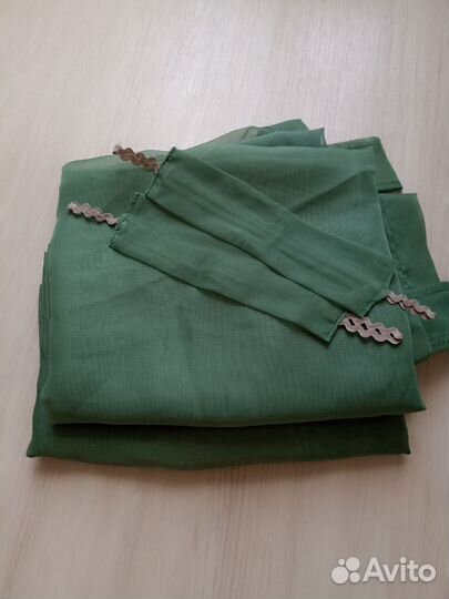 Тюль на петлях зеленый