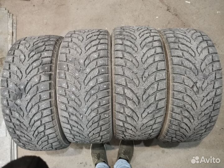 Landspider Arctictraxx 235/45 R18 98T