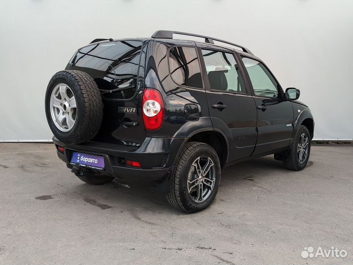 Chevrolet Niva, 2011