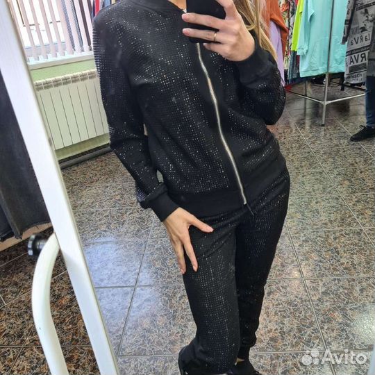 Спортивный костюм новый