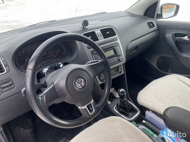 Volkswagen Polo 1.6 МТ, 2015, 260 000 км
