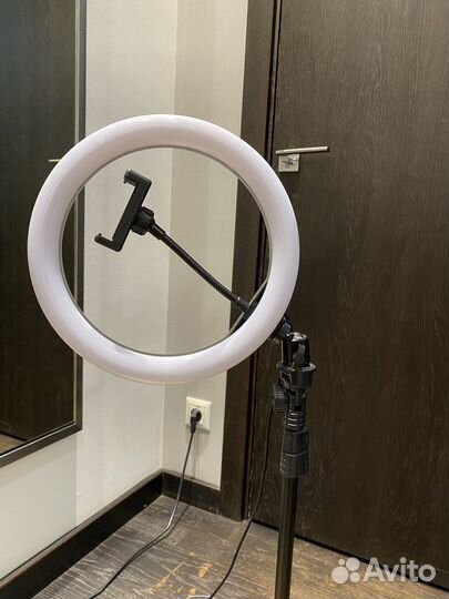 Штатив для телефона с лампой