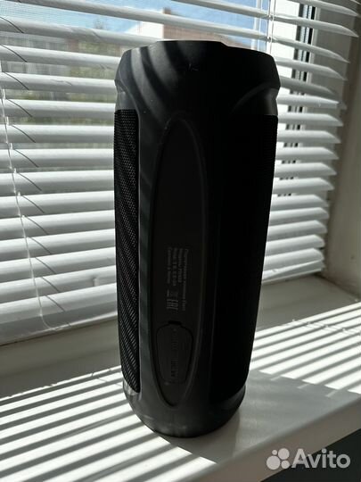 Портативная колонка