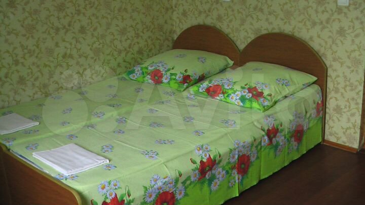 Комната 11 м² в 6-к., 2/2 эт.