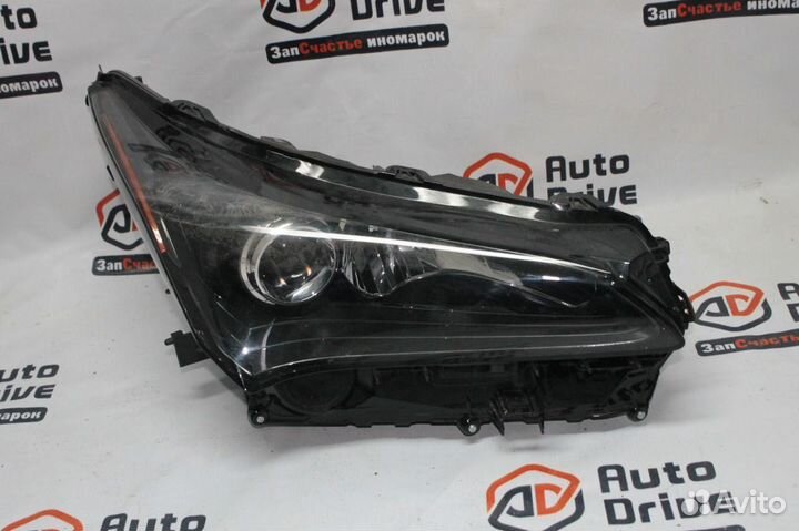 Lexus NX 200 Фара правая