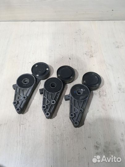 Натяжитель ремня Ауди А4 Б5 1.6 ADP 058903133