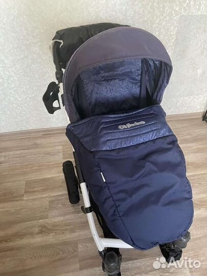 Коляска прогулочная
