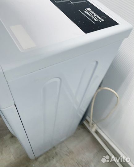 Стиральная машина Hotpoint Ariston 5кг узкая