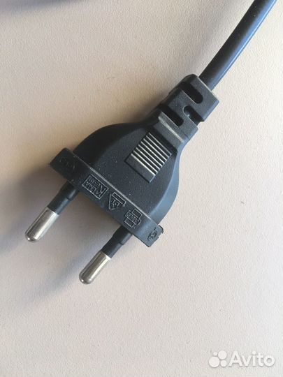 Шнур питания, кабель с вилкой и выключателем