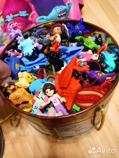 Мелкие игрушки из киндера