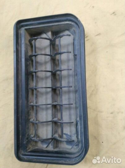 Решетка вентиляционная Volkswagen Passat B6 2.0