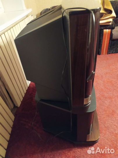 Телевизор с тумбой