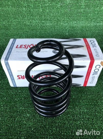 Пружина задняя Опель Мокко Шевроле Tracer