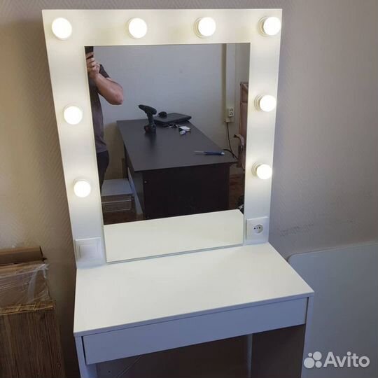 Гримерное зеркало под обычный стул
