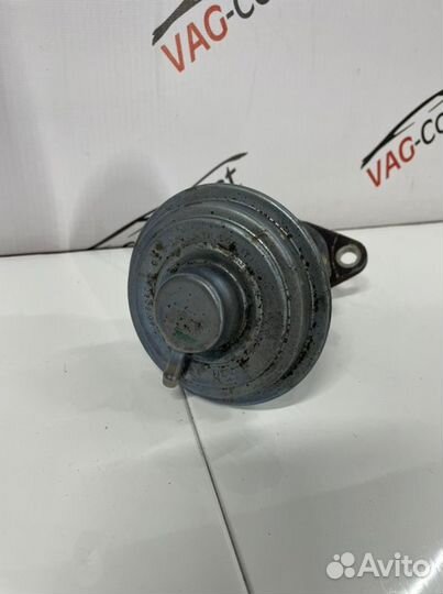 Клапан рециркуляции отработанных газов Audi A6 C6