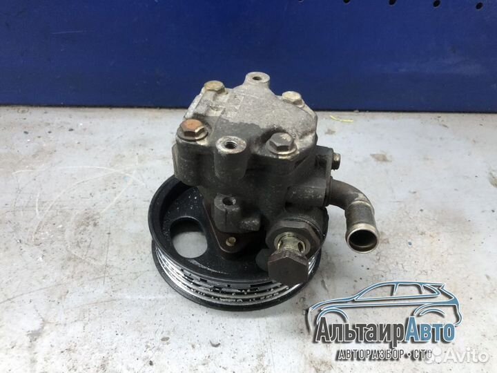 7L6422154E Насос гур Volkswagen Touareg 3,2 бензин
