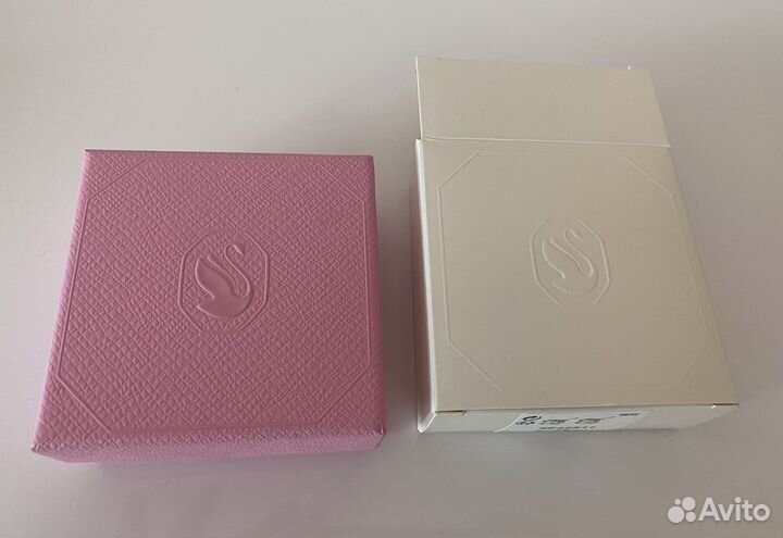 Пакет, коробка, конверт и сертифткат Swarovski